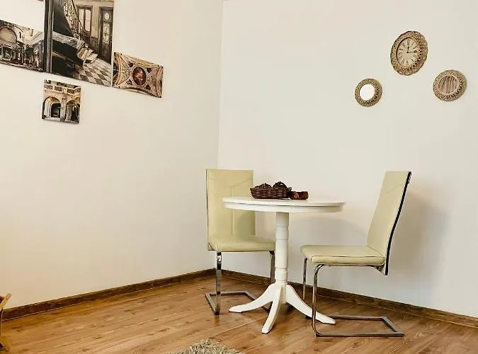 아파트 Thias -parter, Langa Spitalul Marie Curie 부쿠레슈티